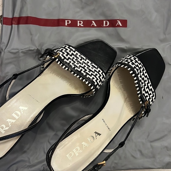 Para Sandals with dust bag - Picture 1 of 9